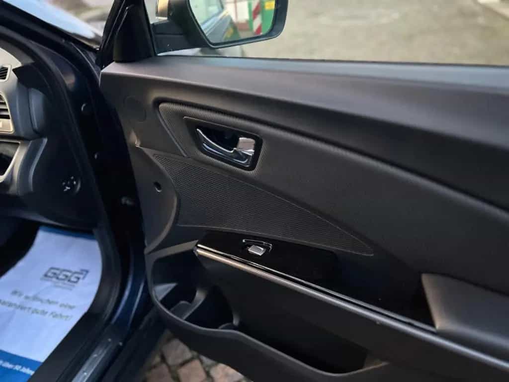 Ssangyong XLV 1 Hand 11/2018-photo-18
