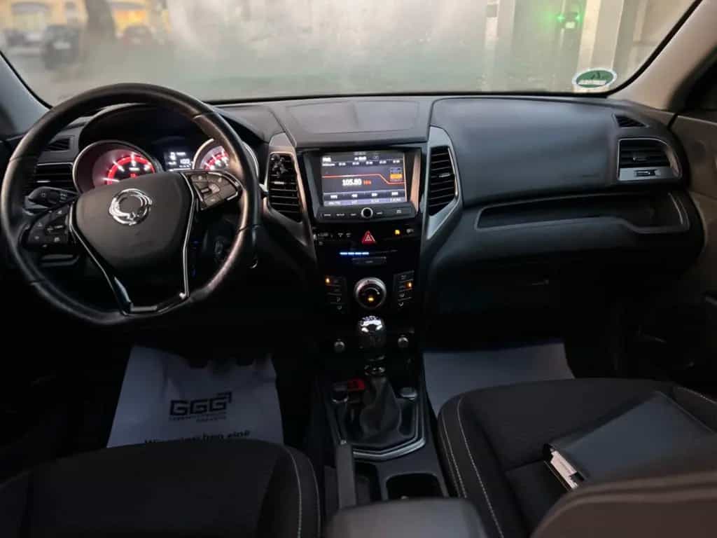 Ssangyong XLV 1 Hand 11/2018-photo-20