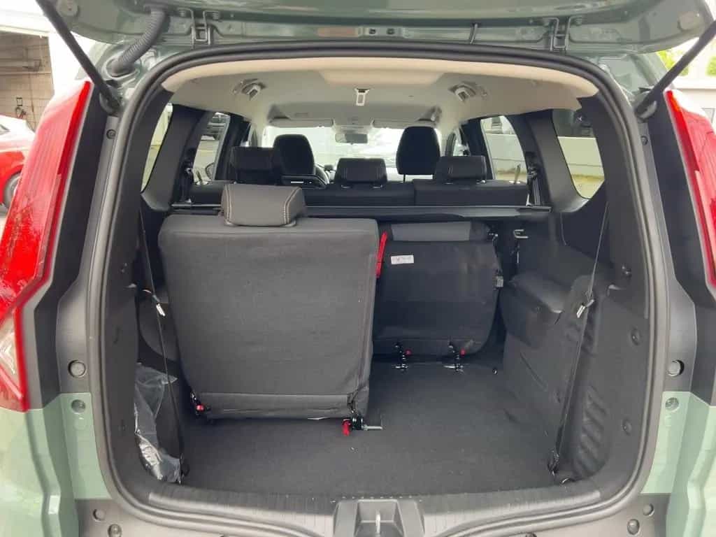 Dacia Jogger EXTREME+ TCe 110 7-SITZER 12/2024-photo-20