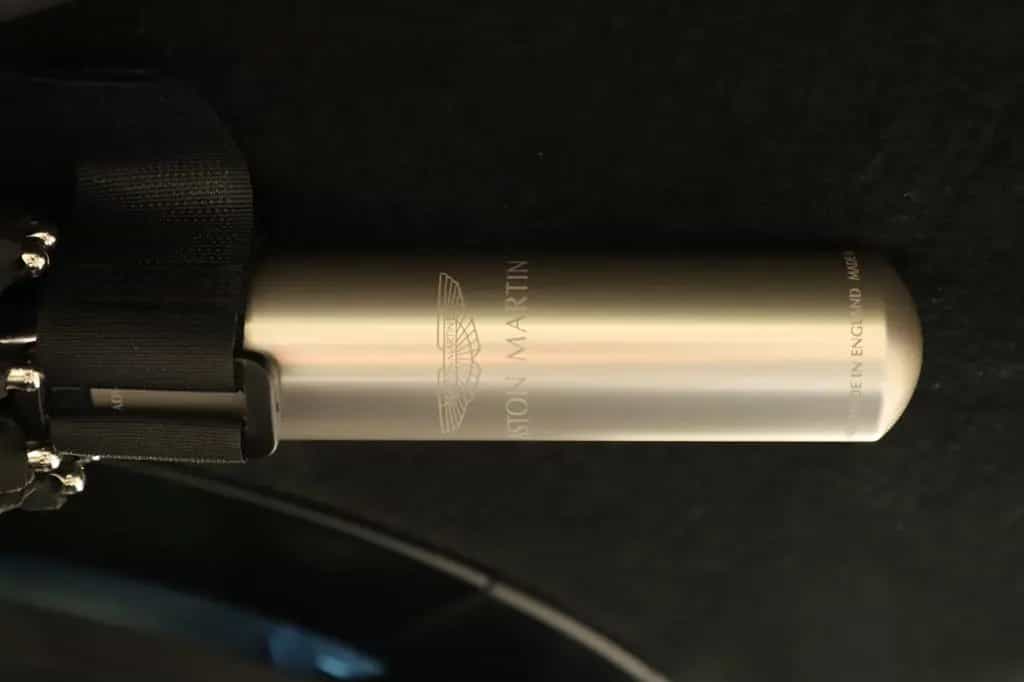 Aston Martin V8 Vantage 4.0 V8 Facelift 2x Black Pack 21 Zoll 01/2025-photo-23