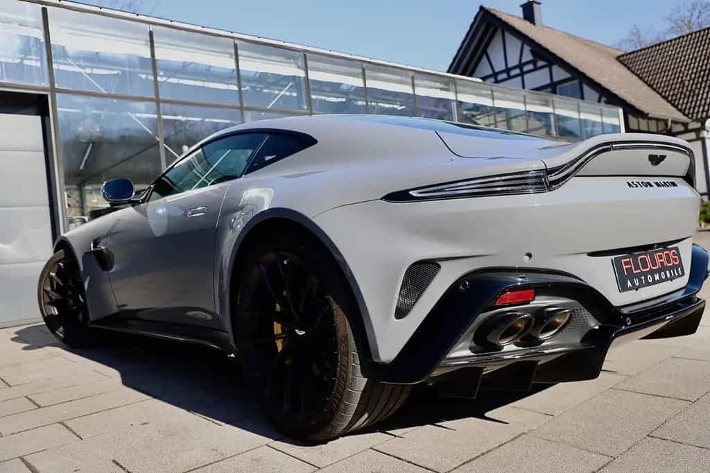 Aston Martin V8 Vantage 4.0 V8 Facelift 2x Black Pack 21 Zoll 01/2025-photo-4