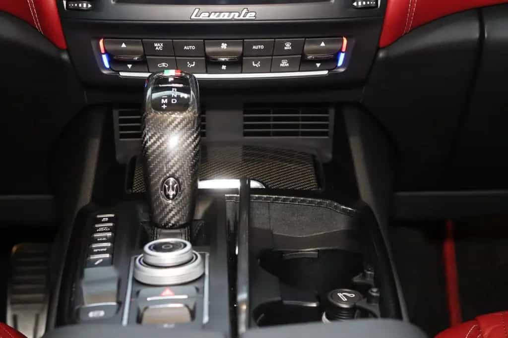 Maserati Levante * Panorama * Memory * Keyless GTS Shadow 11/2020-photo-36