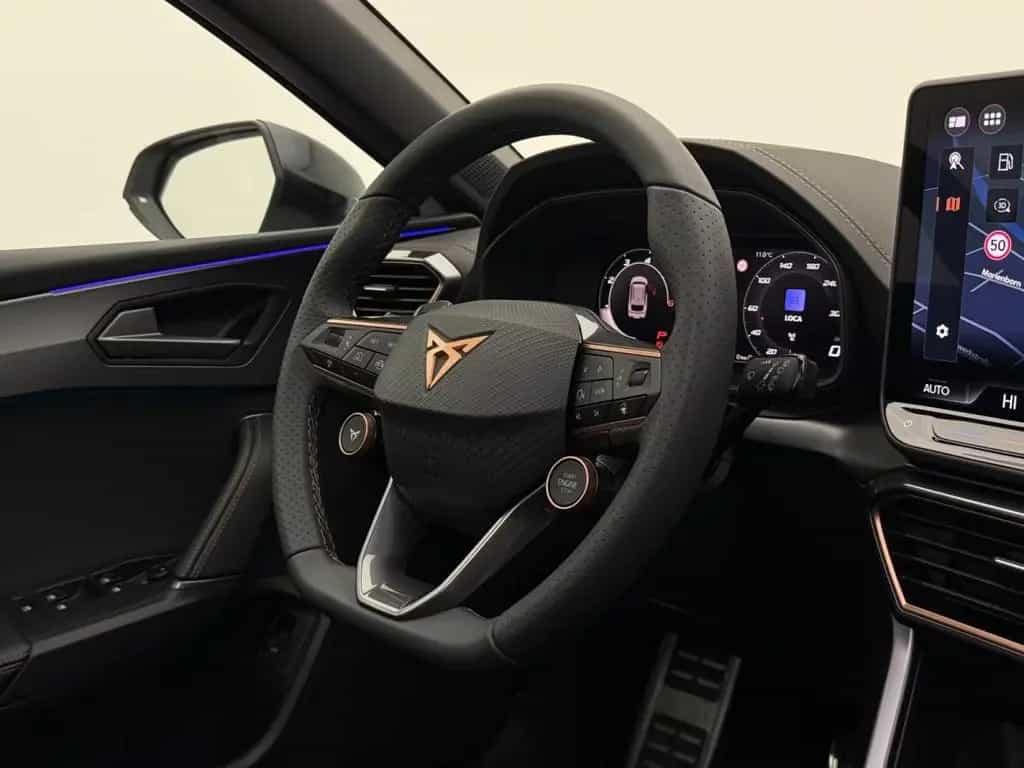Cupra Leon ST 1.5 eTSI DSG+PANO+CAM+AHK+MATRIX+SENNH.+ 05/2026-photo-14