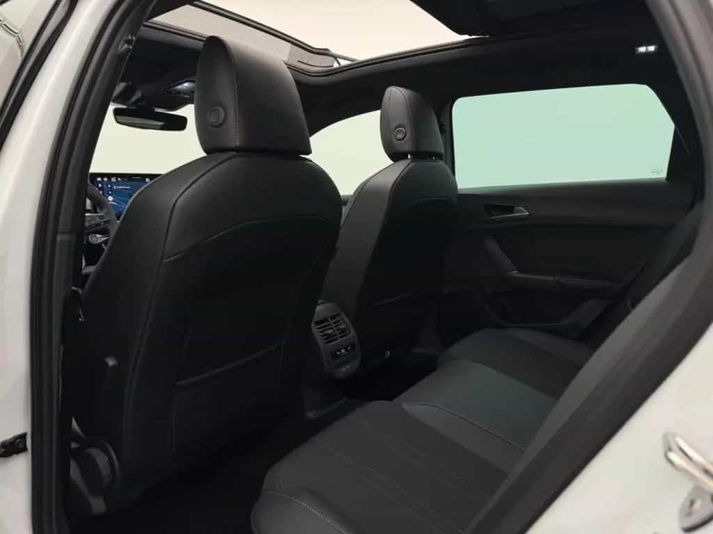 Cupra Leon ST 1.5 eTSI DSG+PANO+CAM+AHK+MATRIX+SENNH.+ 05/2026-photo-3