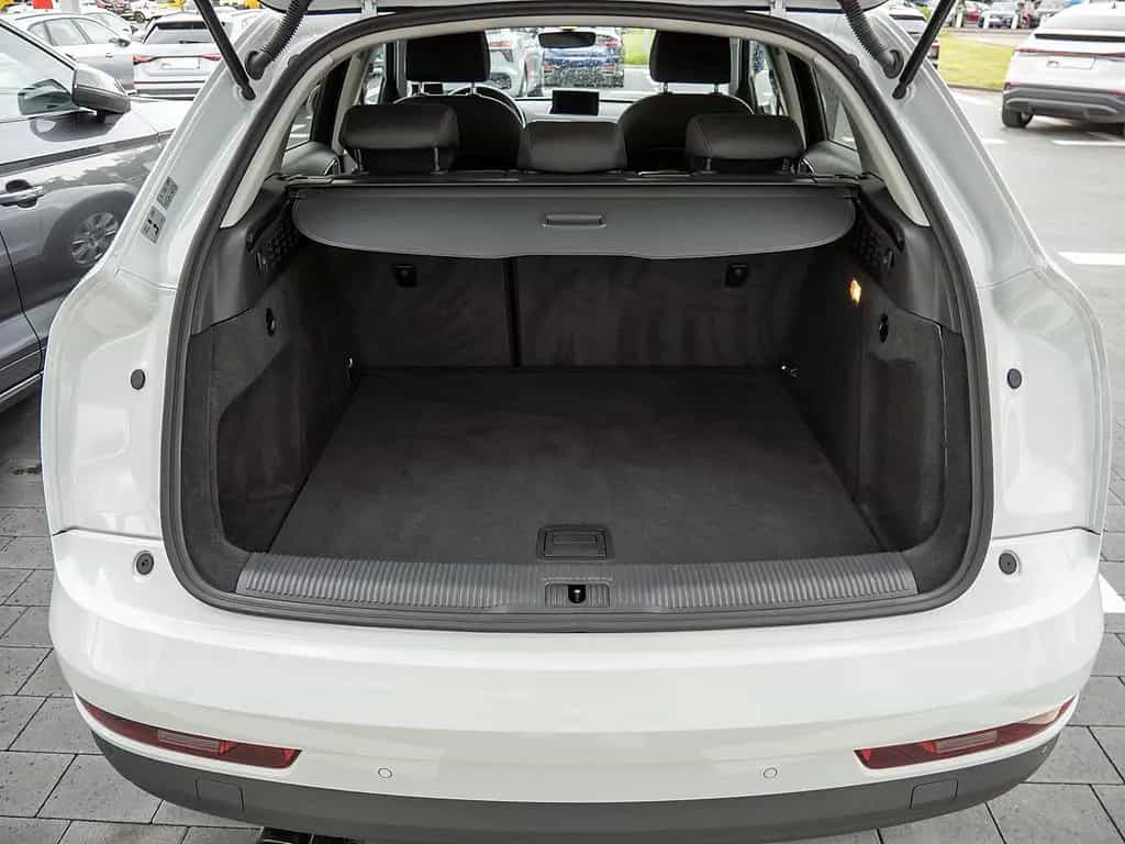 Audi Q3 1.4 TFSI KLIMA PDC SHZ KAMERA XENON NAVI 05/2017-photo-17