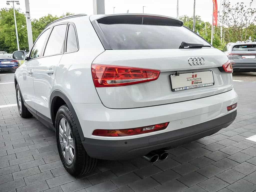 Audi Q3 1.4 TFSI KLIMA PDC SHZ KAMERA XENON NAVI 05/2017-photo-2