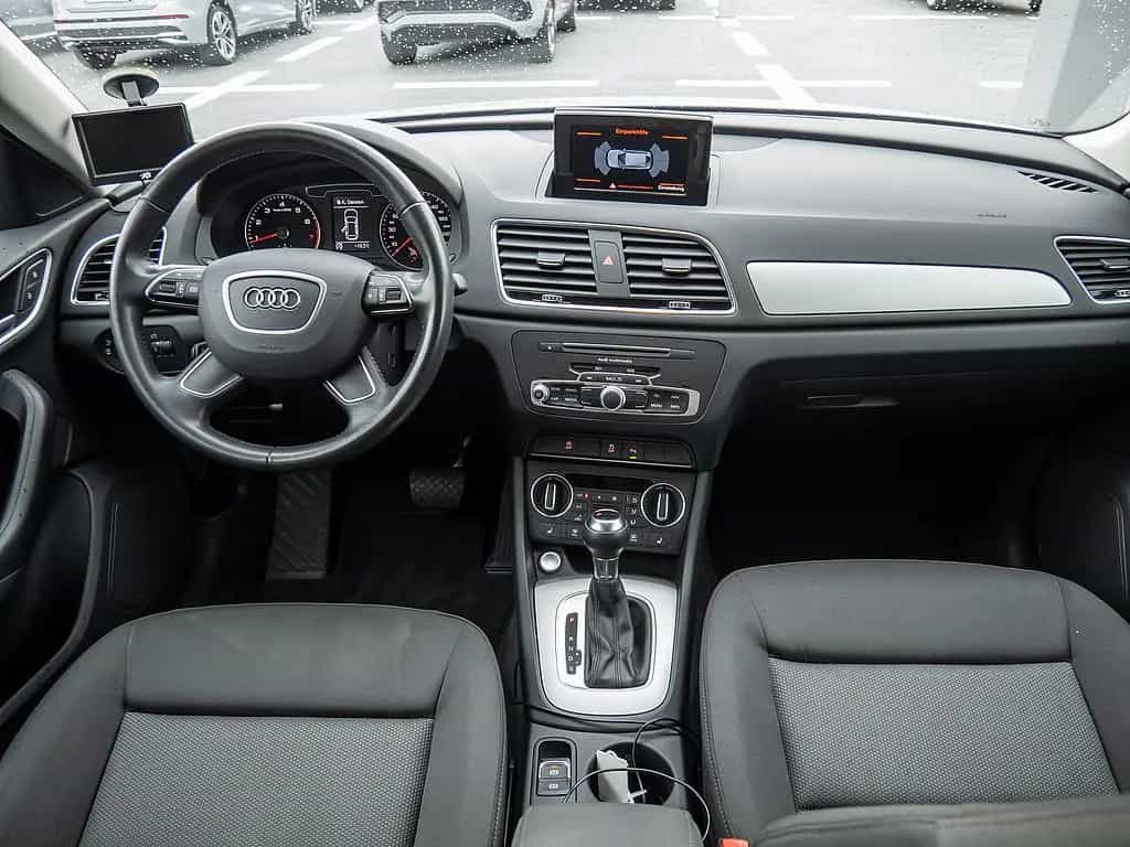 Audi Q3 1.4 TFSI KLIMA PDC SHZ KAMERA XENON NAVI 05/2017-photo-5