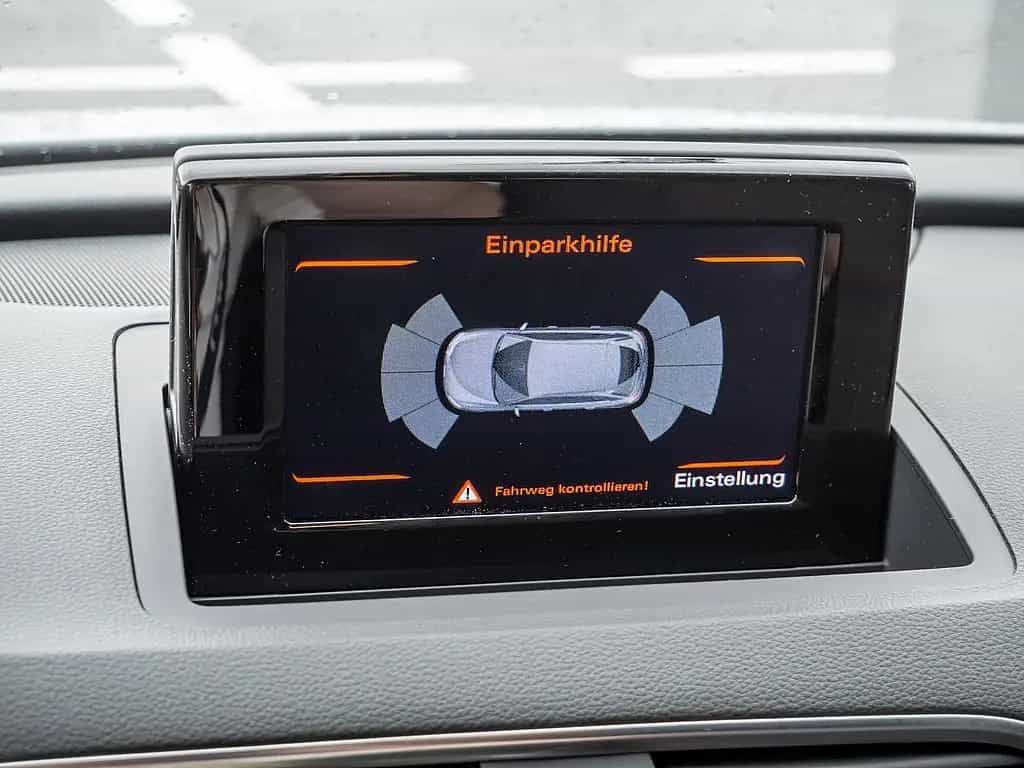 Audi Q3 1.4 TFSI KLIMA PDC SHZ KAMERA XENON NAVI 05/2017-photo-9