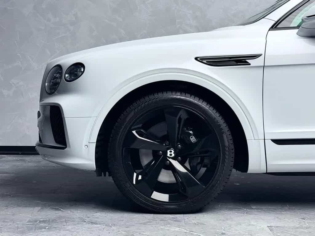 Bentley Bentayga V8 EWB BLACKLINE PANO NAIM 22" FULL PPF 01/2024-photo-10
