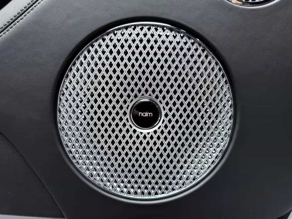Bentley Bentayga V8 EWB BLACKLINE PANO NAIM 22" FULL PPF 01/2024-photo-16