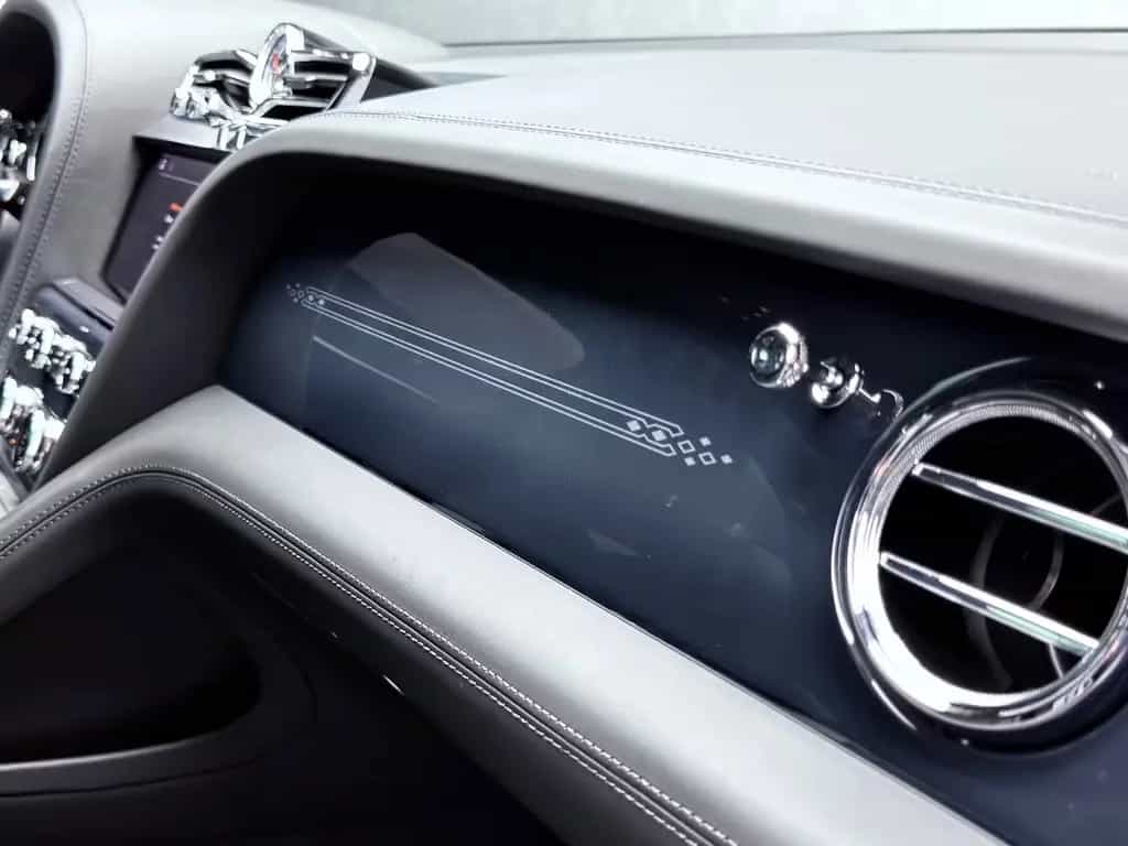 Bentley Bentayga V8 EWB BLACKLINE PANO NAIM 22" FULL PPF 01/2024-photo-34