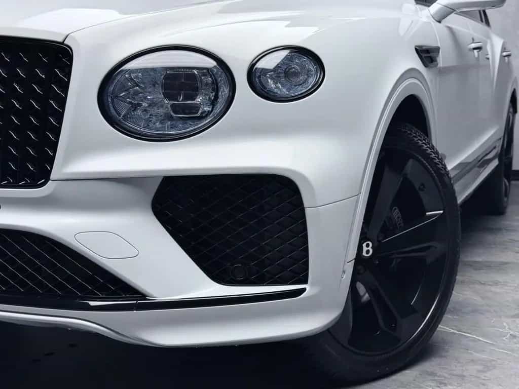 Bentley Bentayga V8 EWB BLACKLINE PANO NAIM 22" FULL PPF 01/2024-photo-36