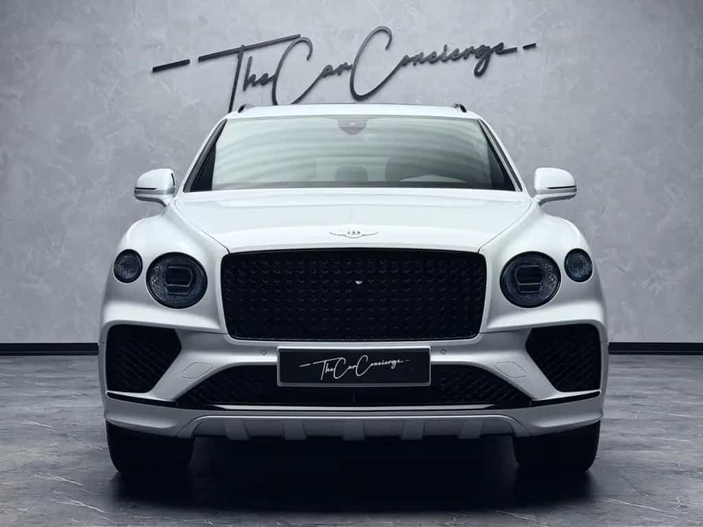 Bentley Bentayga V8 EWB BLACKLINE PANO NAIM 22" FULL PPF 01/2024-photo-38