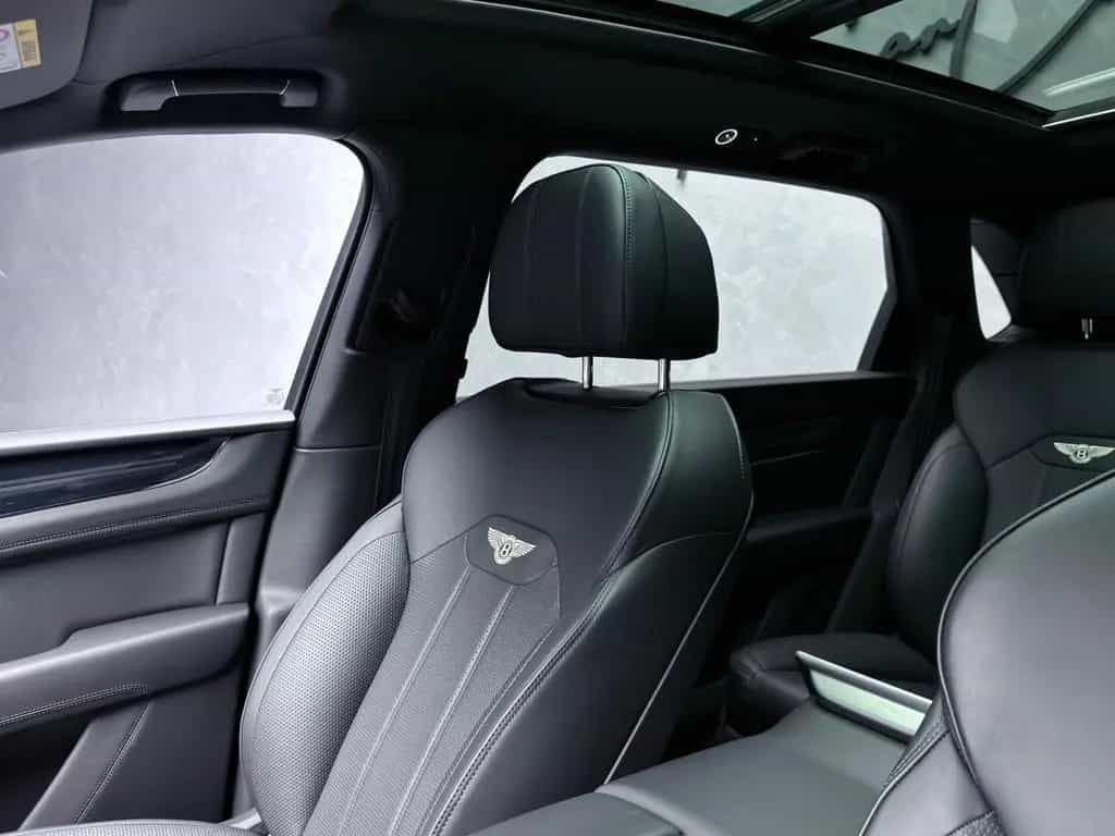 Bentley Bentayga V8 EWB BLACKLINE PANO NAIM 22" FULL PPF 01/2024-photo-9