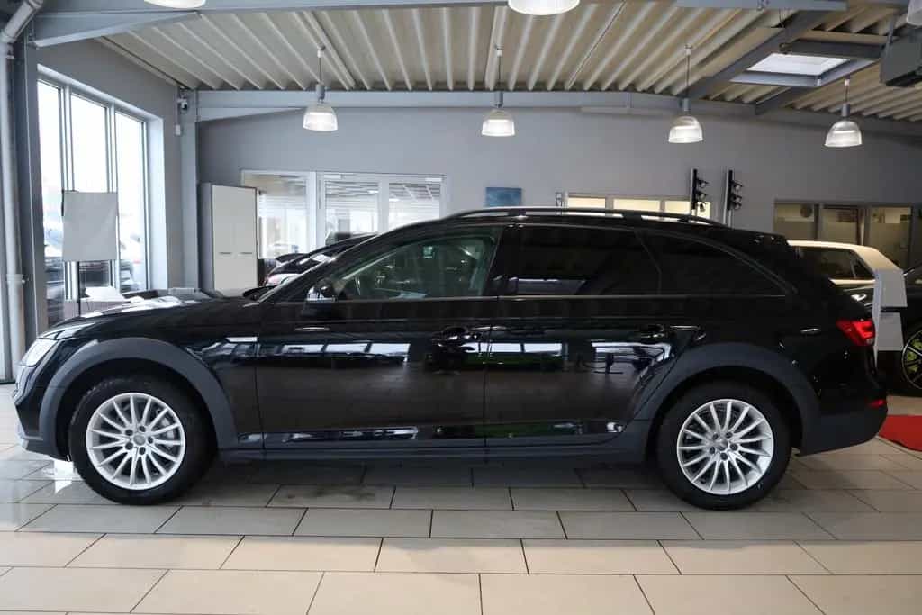 Audi A4 Allroad quattro Anhängerkupplung 07/2019-photo-1