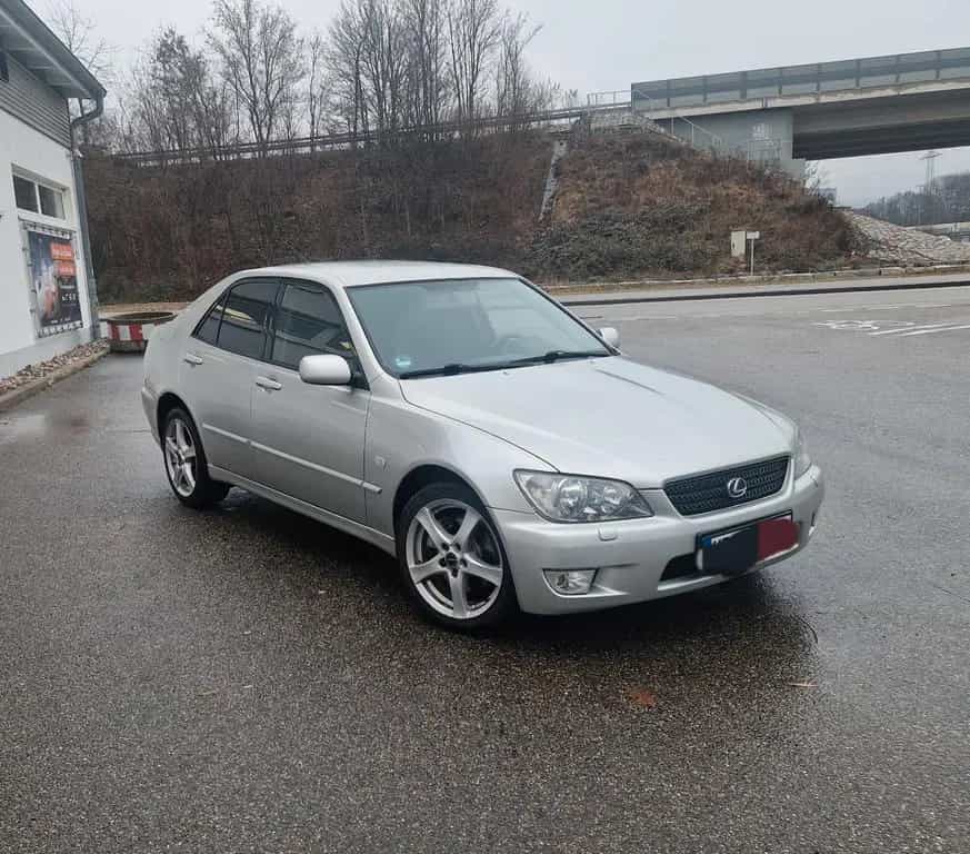 Lexus IS 200 , Facelift, Xenon,Klima,Service Neu 12/2003-photo-0