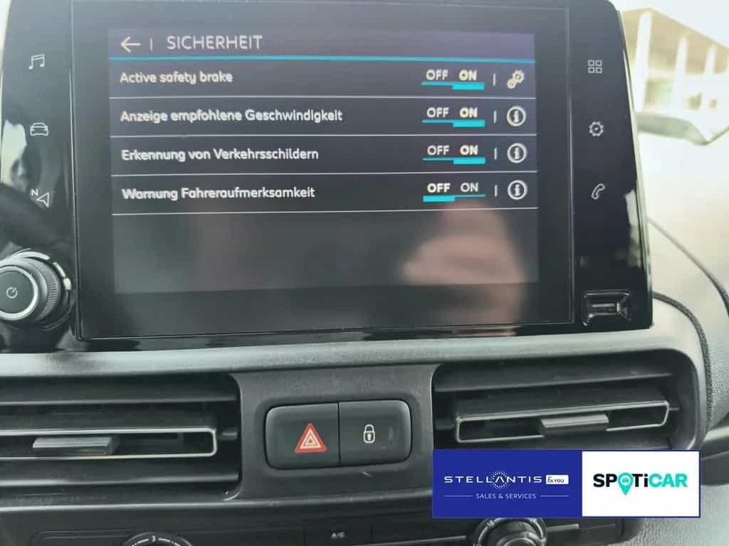 Citroën Berlingo Feel XL 04/2023-photo-19