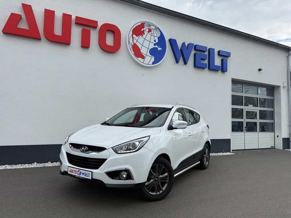 Hyundai ix35 1.6 Trend 2WD Teilleder 4x Sitzheizung PDC 08/2015-photo-29