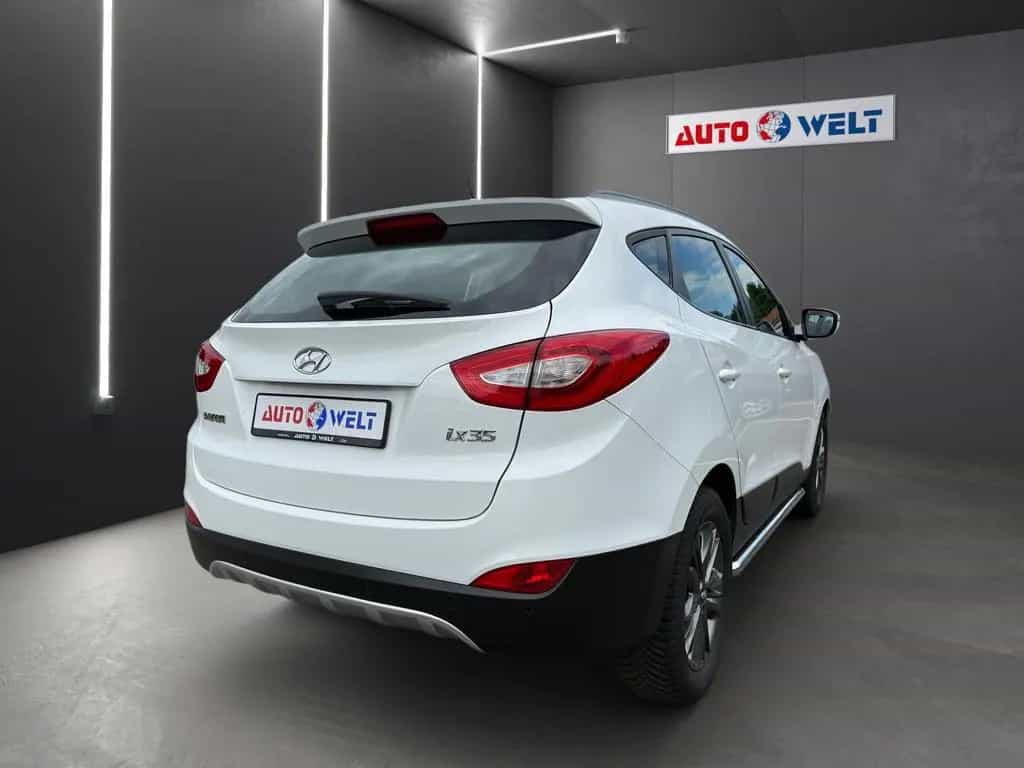 Hyundai ix35 1.6 Trend 2WD Teilleder 4x Sitzheizung PDC 08/2015-photo-3