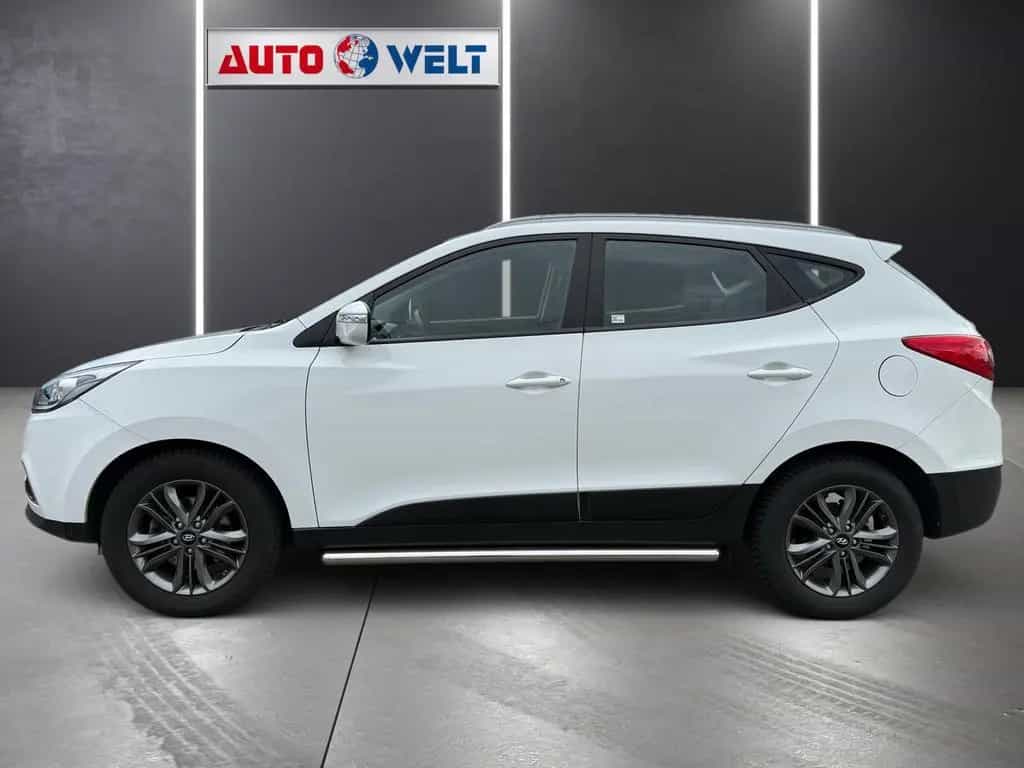 Hyundai ix35 1.6 Trend 2WD Teilleder 4x Sitzheizung PDC 08/2015-photo-5