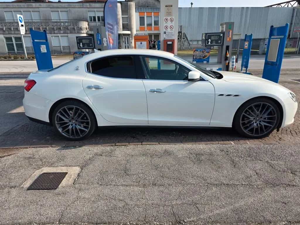 Maserati Ghibli V6 Diesel 275 CV con 169.000km 07/2015-photo-2