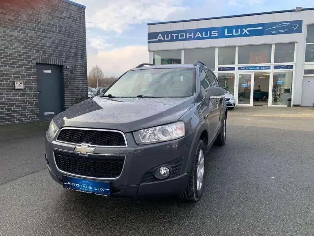 Chevrolet Captiva 2.4 LT 2WD/AHK/7 SITZER 06/2011-photo-0