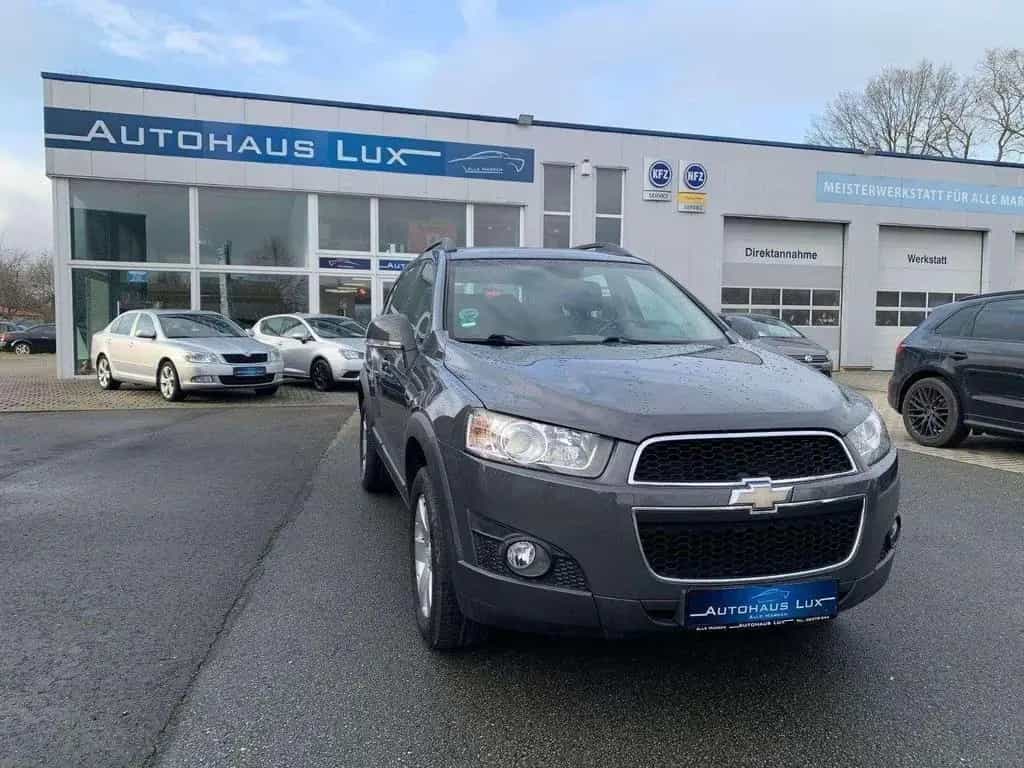 Chevrolet Captiva 2.4 LT 2WD/AHK/7 SITZER 06/2011-photo-1