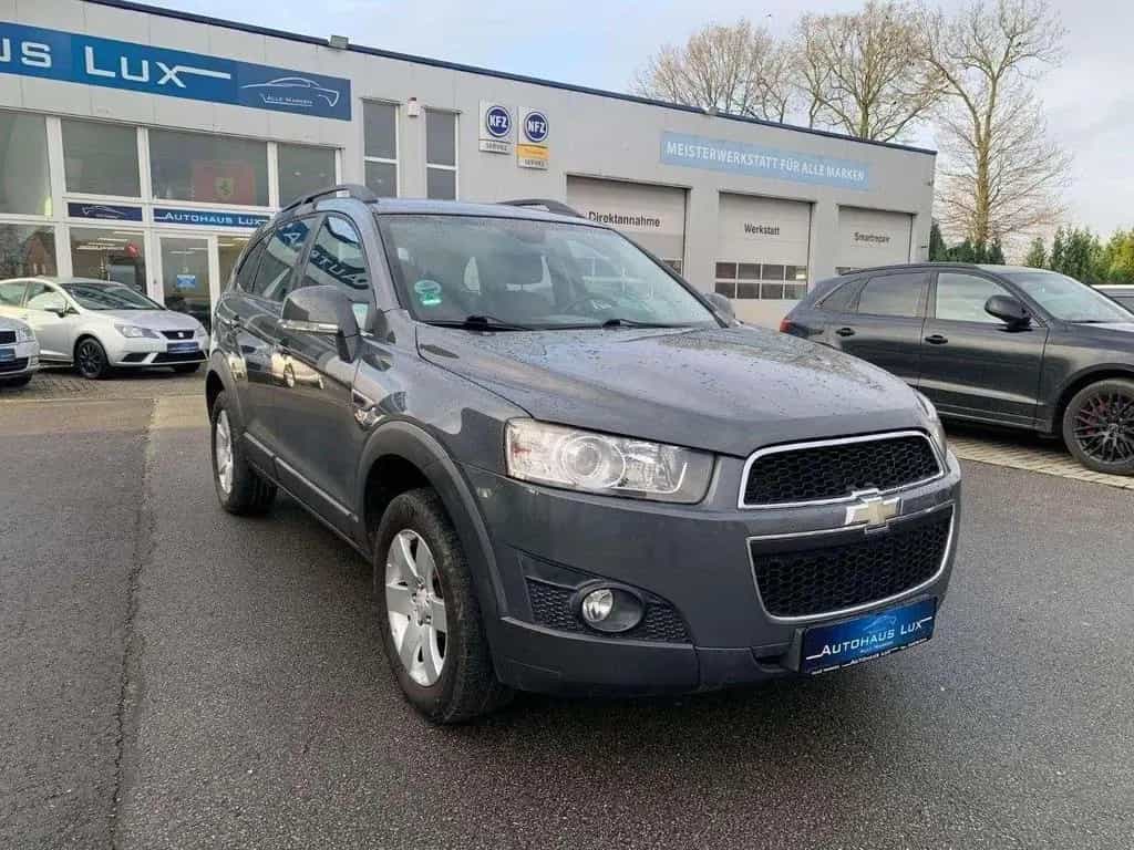 Chevrolet Captiva 2.4 LT 2WD/AHK/7 SITZER 06/2011-photo-2