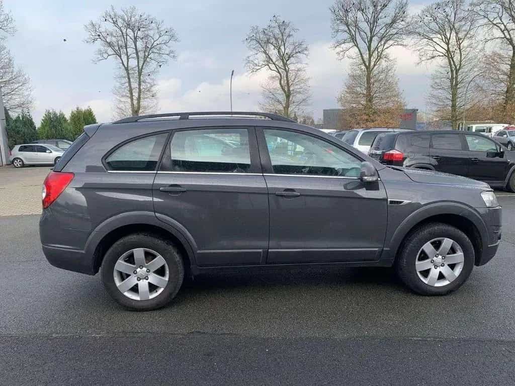 Chevrolet Captiva 2.4 LT 2WD/AHK/7 SITZER 06/2011-photo-7