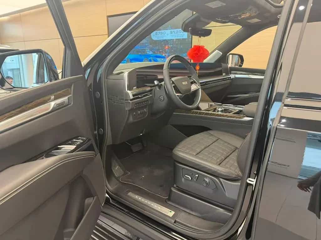 Cadillac Escalade ESV Platinum 2026 Armored B6/T1 05/2026-photo-3