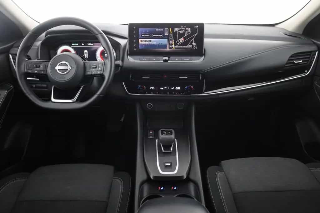 Nissan Qashqai N-Connecta 1.3 Dig-T Aut. LED ACC Navi 3 03/2024-photo-8