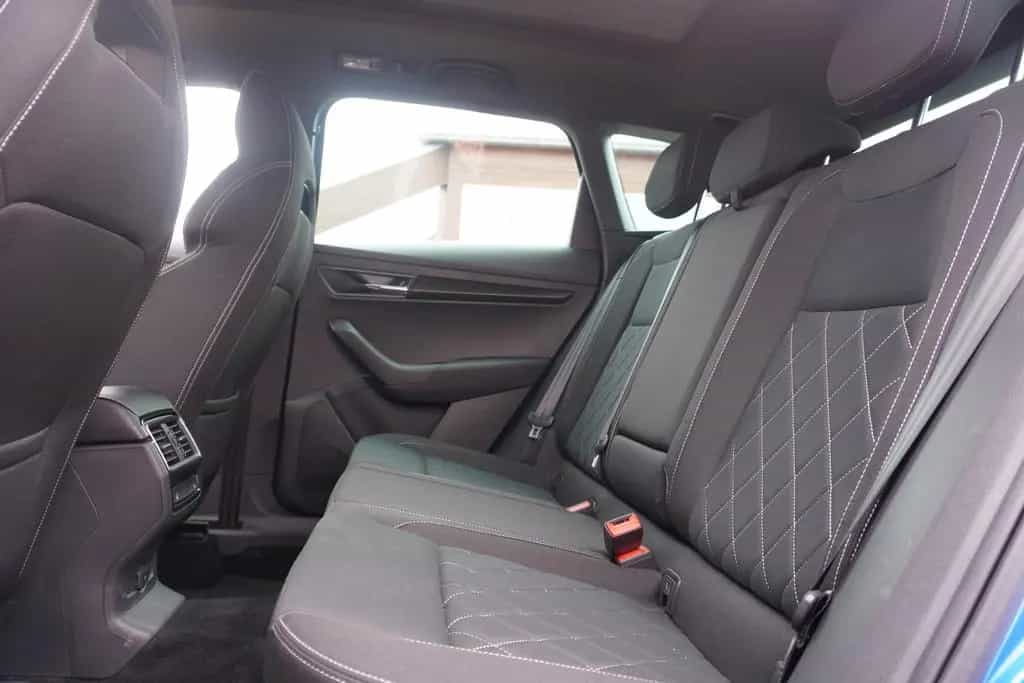 Skoda Karoq 1.5 TSI DSG Sportline LED Navi Panorama 07/2020-photo-10