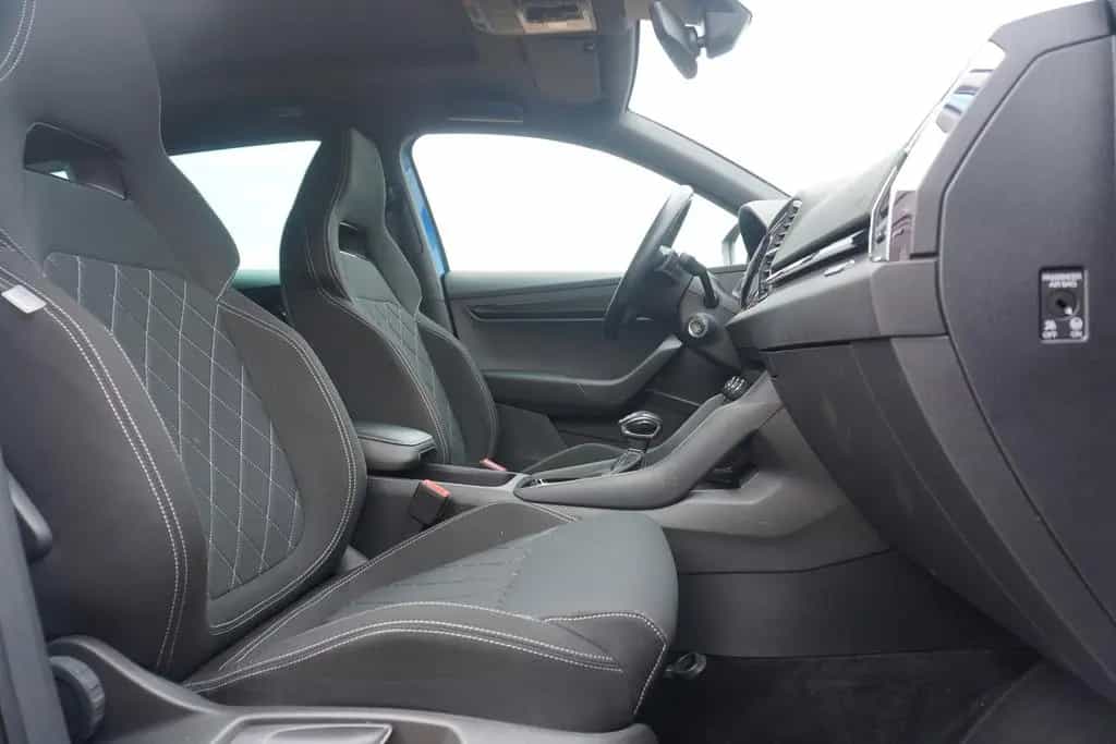 Skoda Karoq 1.5 TSI DSG Sportline LED Navi Panorama 07/2020-photo-12