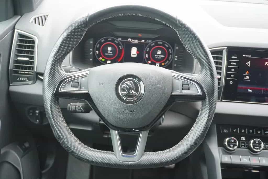 Skoda Karoq 1.5 TSI DSG Sportline LED Navi Panorama 07/2020-photo-14