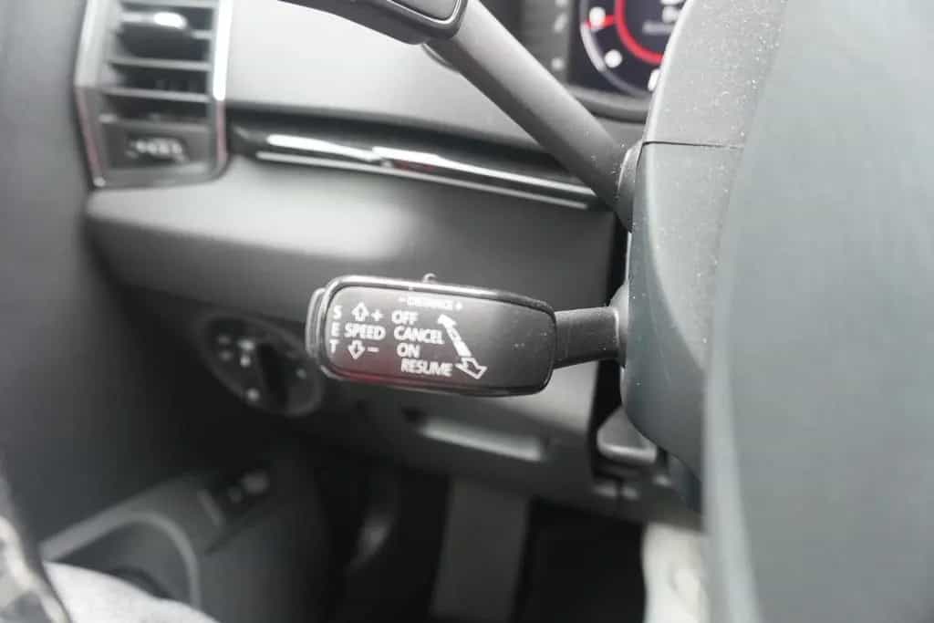 Skoda Karoq 1.5 TSI DSG Sportline LED Navi Panorama 07/2020-photo-16