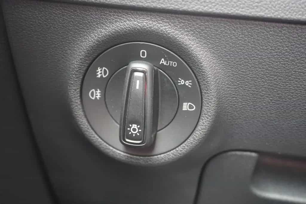 Skoda Karoq 1.5 TSI DSG Sportline LED Navi Panorama 07/2020-photo-26