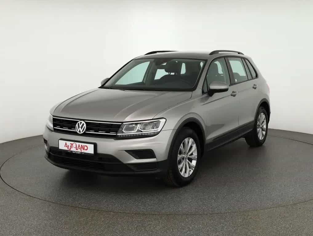 Volkswagen Tiguan 1.5 TSI LED Navi Sitzheizung Tempomat AHK 01/2019-photo-1