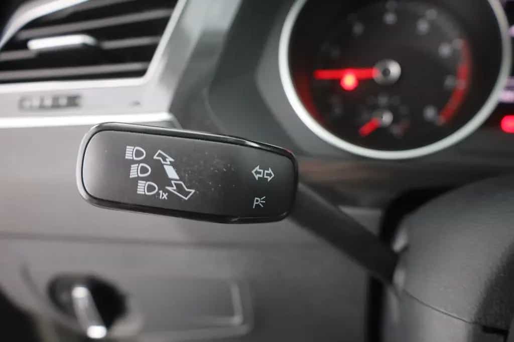 Volkswagen Tiguan 1.5 TSI LED Navi Sitzheizung Tempomat AHK 01/2019-photo-18