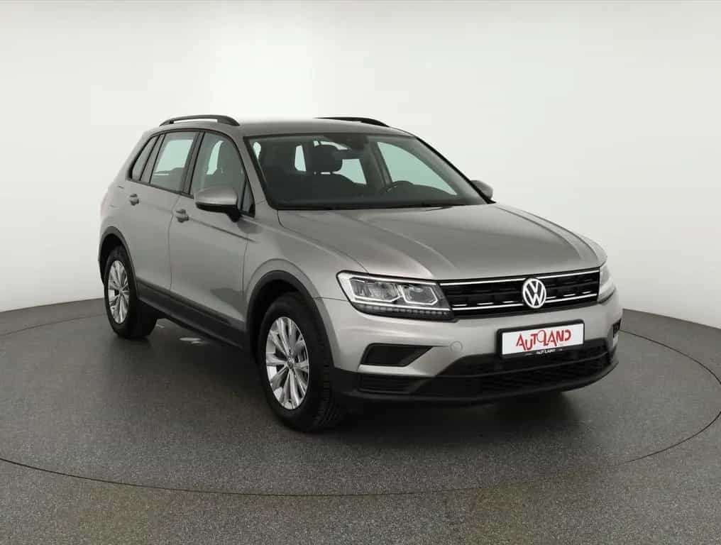 Volkswagen Tiguan 1.5 TSI LED Navi Sitzheizung Tempomat AHK 01/2019-photo-7