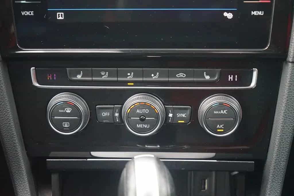 Volkswagen Golf VII 1.5 TSI IQ.DRIVE LED ACC Totwinkel 10/2019-photo-10