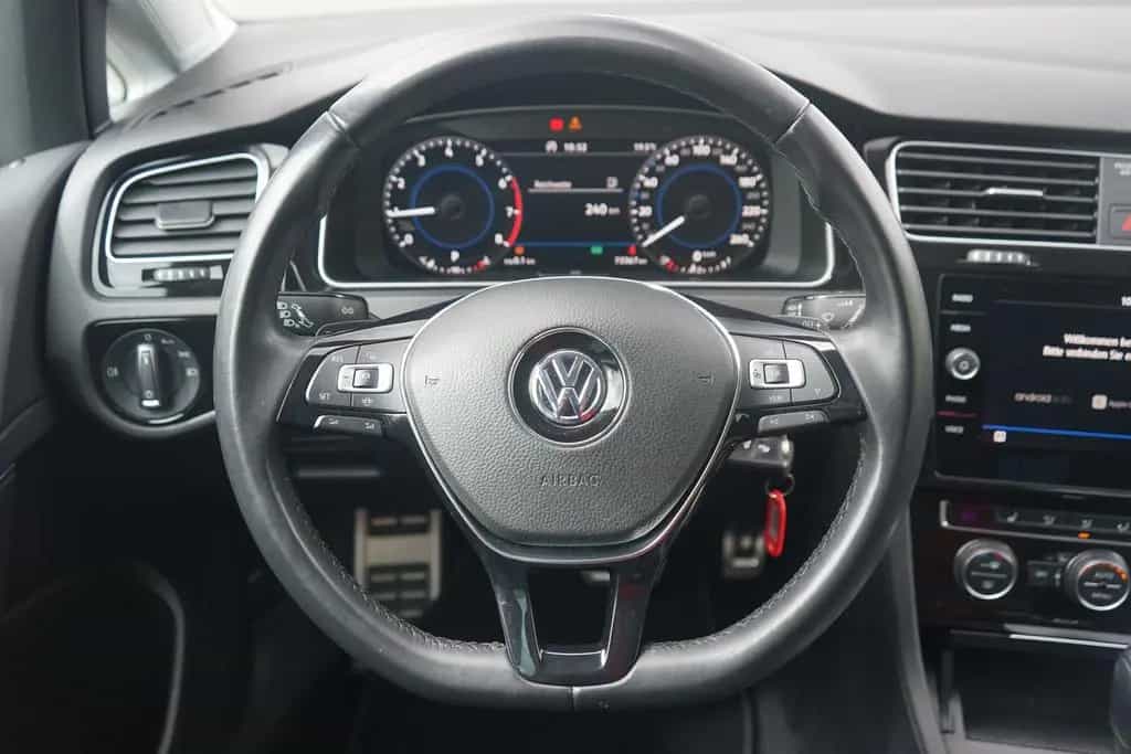 Volkswagen Golf VII 1.5 TSI IQ.DRIVE LED ACC Totwinkel 10/2019-photo-13