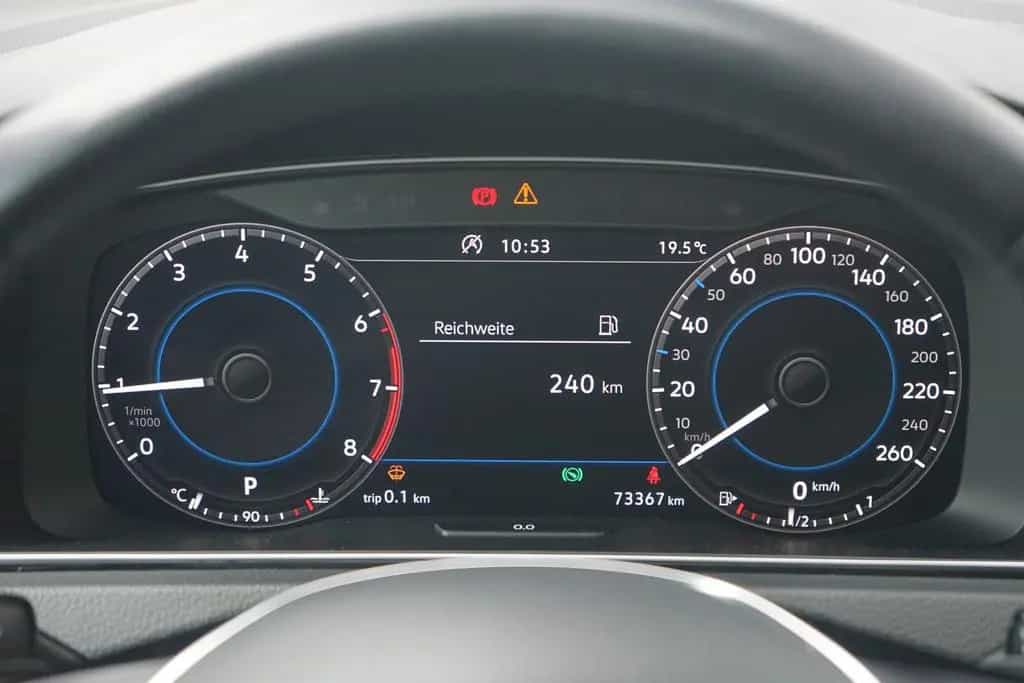 Volkswagen Golf VII 1.5 TSI IQ.DRIVE LED ACC Totwinkel 10/2019-photo-16