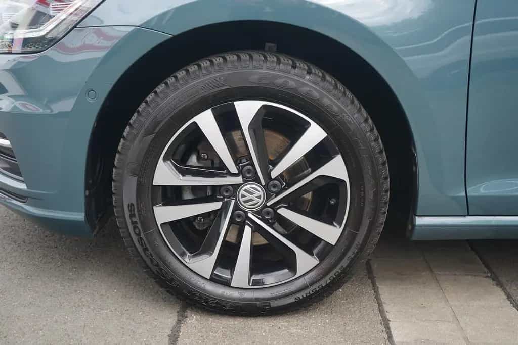 Volkswagen Golf VII 1.5 TSI IQ.DRIVE LED ACC Totwinkel 10/2019-photo-26