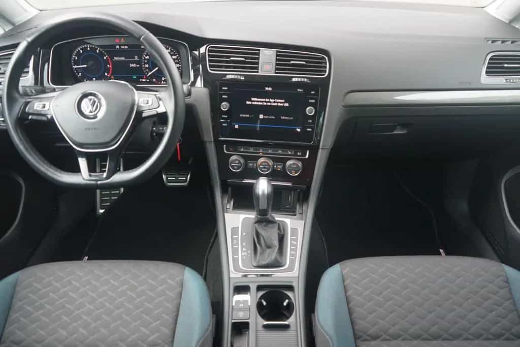 Volkswagen Golf VII 1.5 TSI IQ.DRIVE LED ACC Totwinkel 10/2019-photo-7