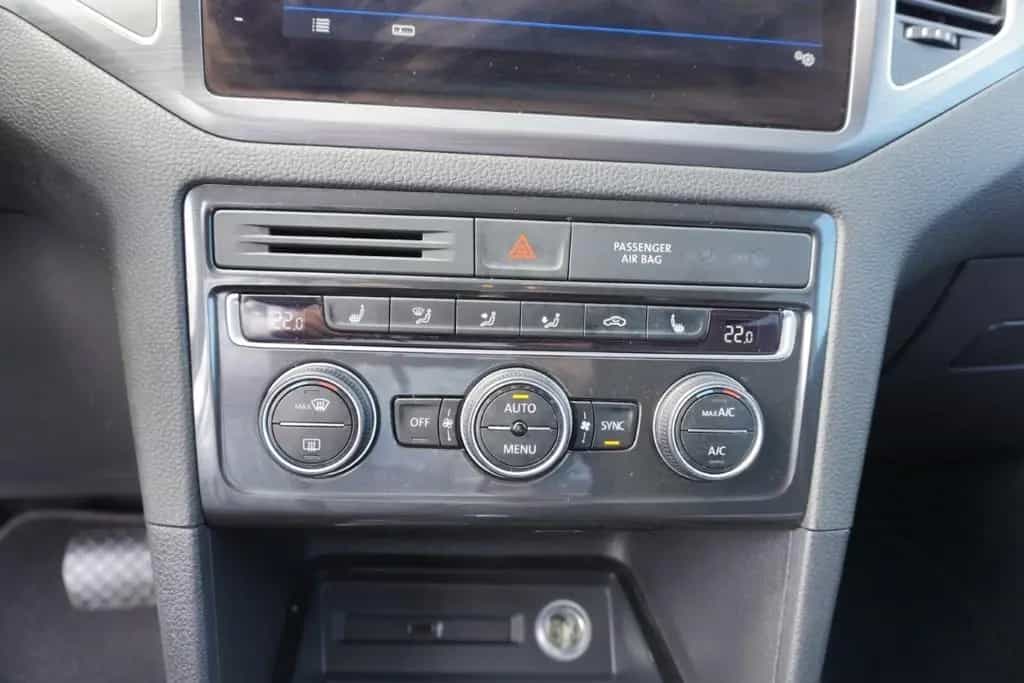 Volkswagen Golf Sportsvan 1.5 AAC LED Navi AHK ErgoActive 08/2019-photo-17
