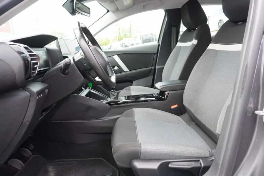 Citroën C4 1.2 e-THP Feel LED Android Apple Winterpaket 12/2021-photo-11