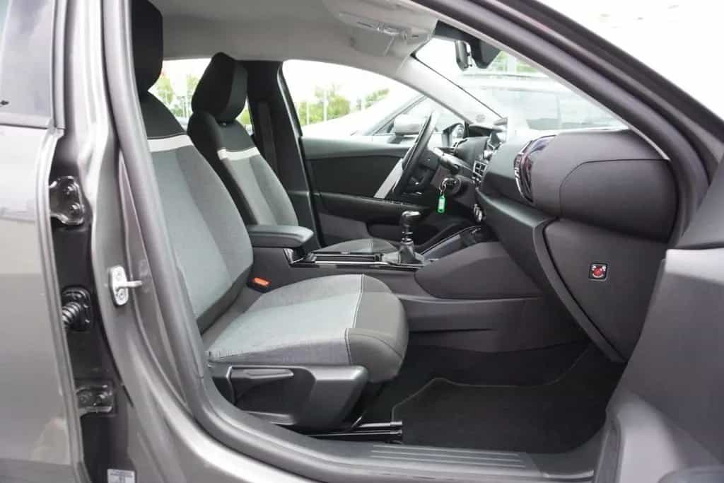 Citroën C4 1.2 e-THP Feel LED Android Apple Winterpaket 12/2021-photo-14