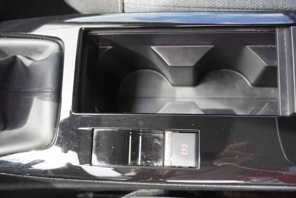 Citroën C4 1.2 e-THP Feel LED Android Apple Winterpaket 12/2021-photo-28