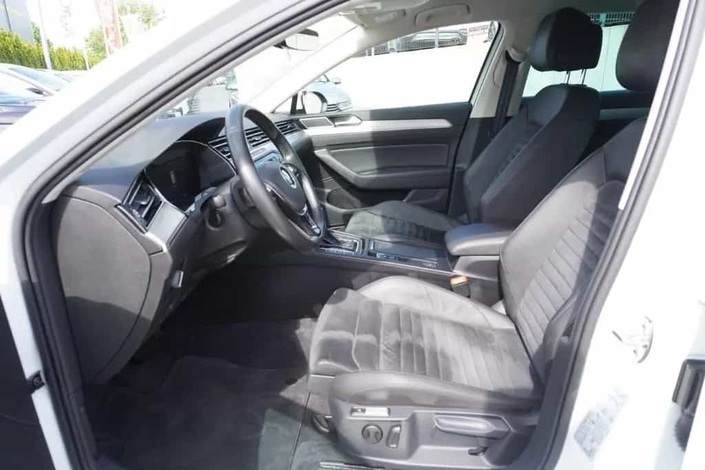 Volkswagen Passat Variant 1.8 TSI R-Line LED Navi ACC AHK 02/2017-photo-10