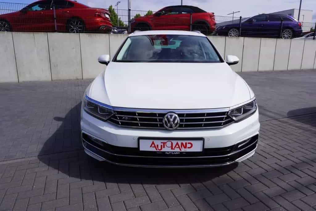 Volkswagen Passat Variant 1.8 TSI R-Line LED Navi ACC AHK 02/2017-photo-6